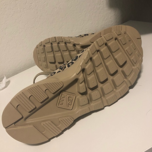 nike cheetah huarache